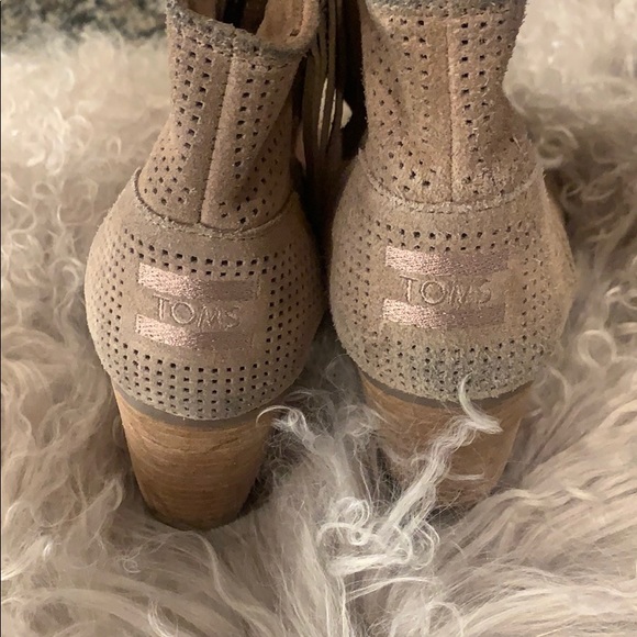 Toms Booties - Picture 3 of 4